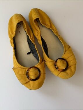 Cato Women's Yellow Gold Flats Tortoise Buckle Detail 8